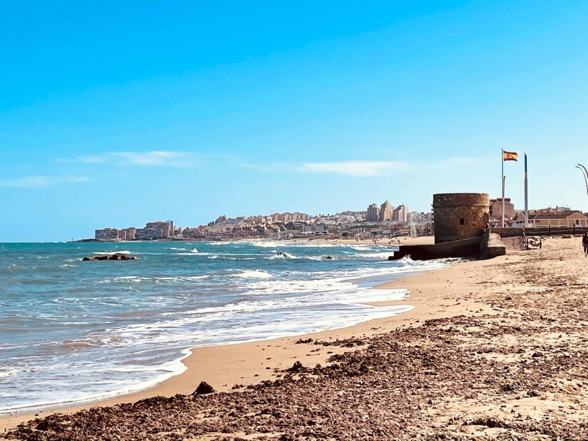 El Papagayo Apartment 2 Mins Walking To The Beach Torrevieja Zewnętrze zdjęcie