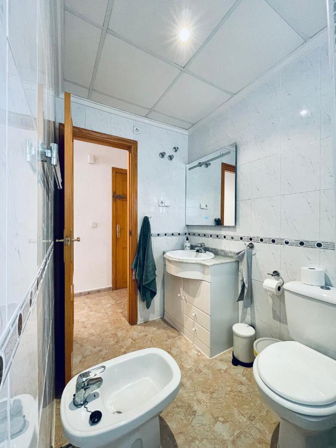 El Papagayo Apartment 2 Mins Walking To The Beach Torrevieja Zewnętrze zdjęcie
